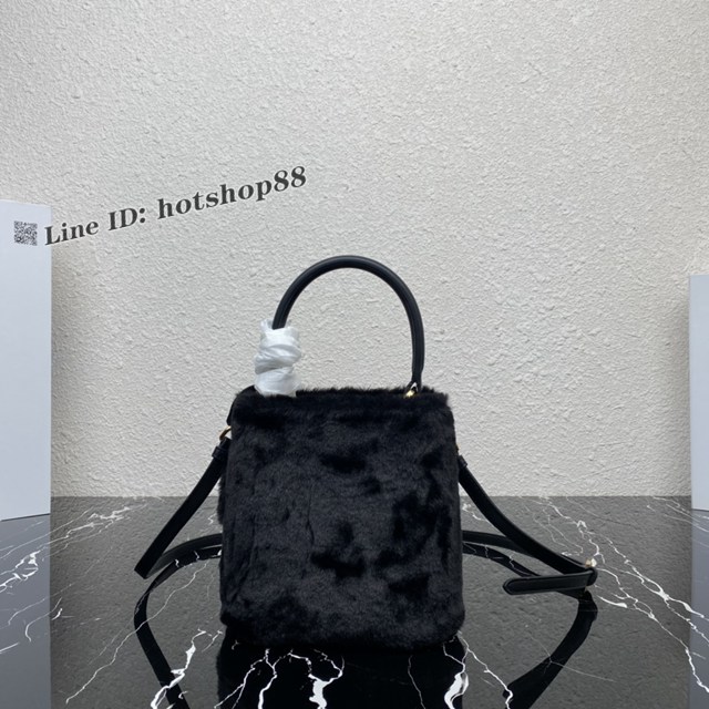 Prada專櫃新款山羊毛桶包 1BA373 普拉達Prada Panier桶包手袋 csp1527